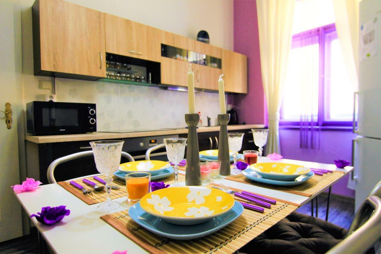 Central cozy apartment Praga Exterior foto